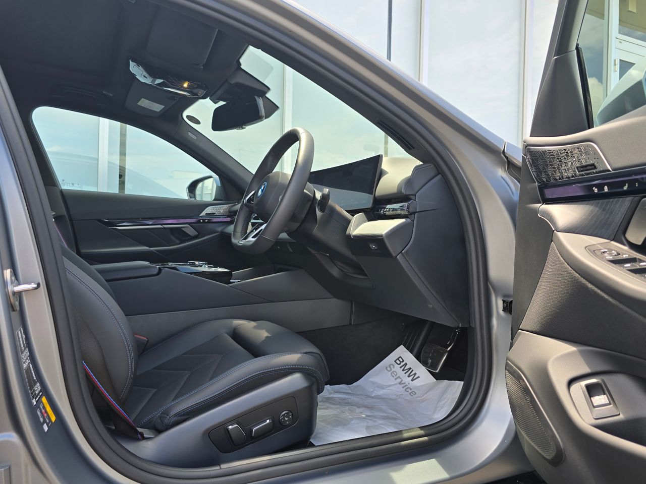 BMW i5 eDrive40 M Sport RHD