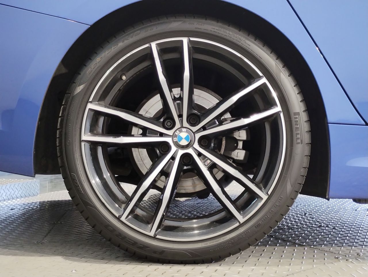 G21 320i RHD
