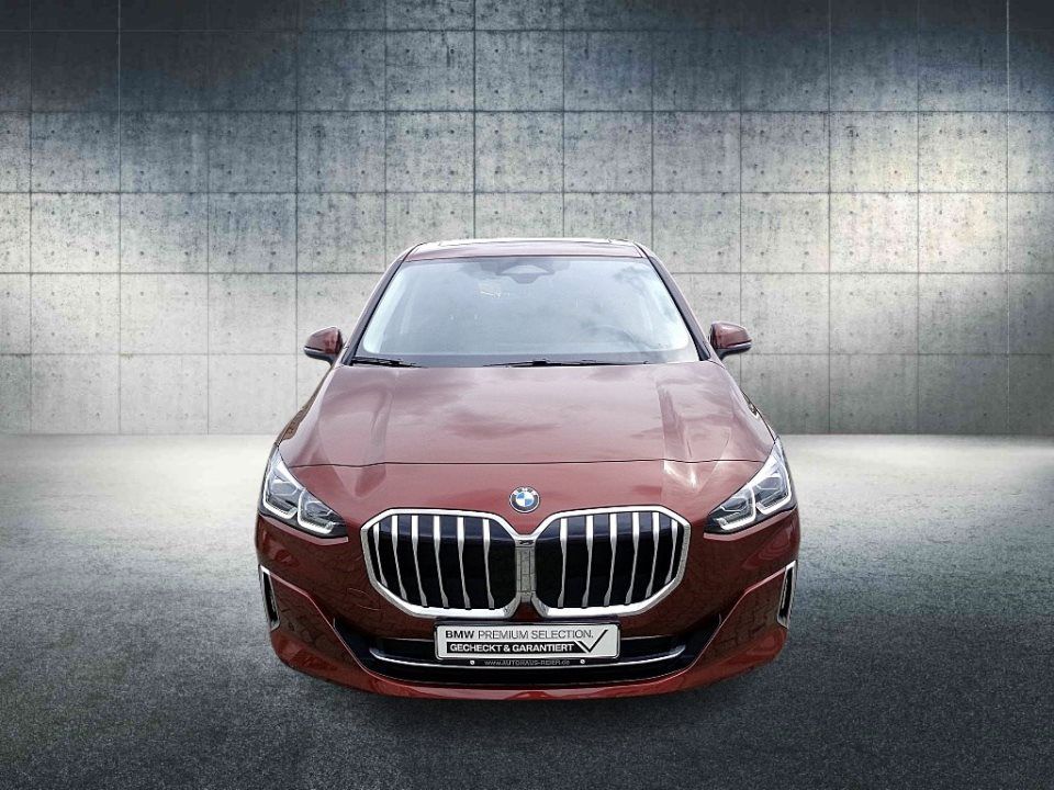 BMW 218