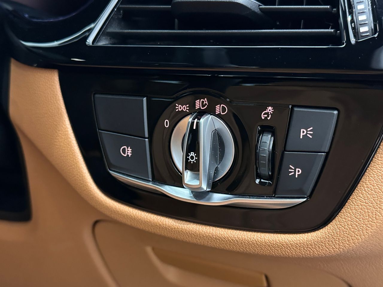 520d xDrive Touring RHD