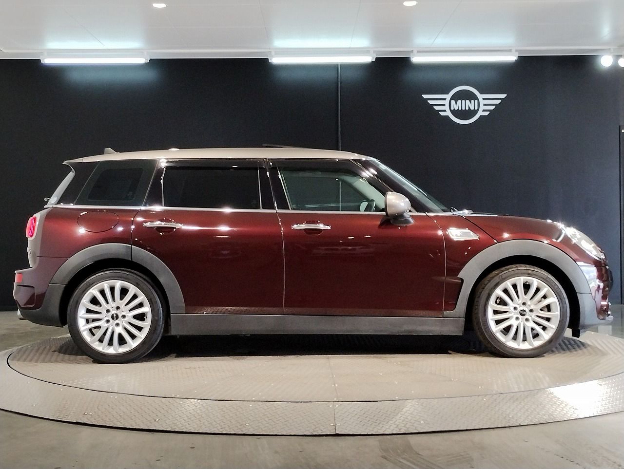 MINI COOPER S CLUBMAN