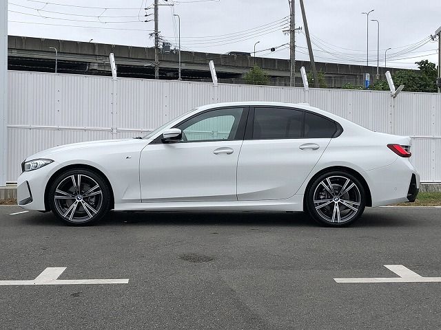 320d xDrive Berline RHD