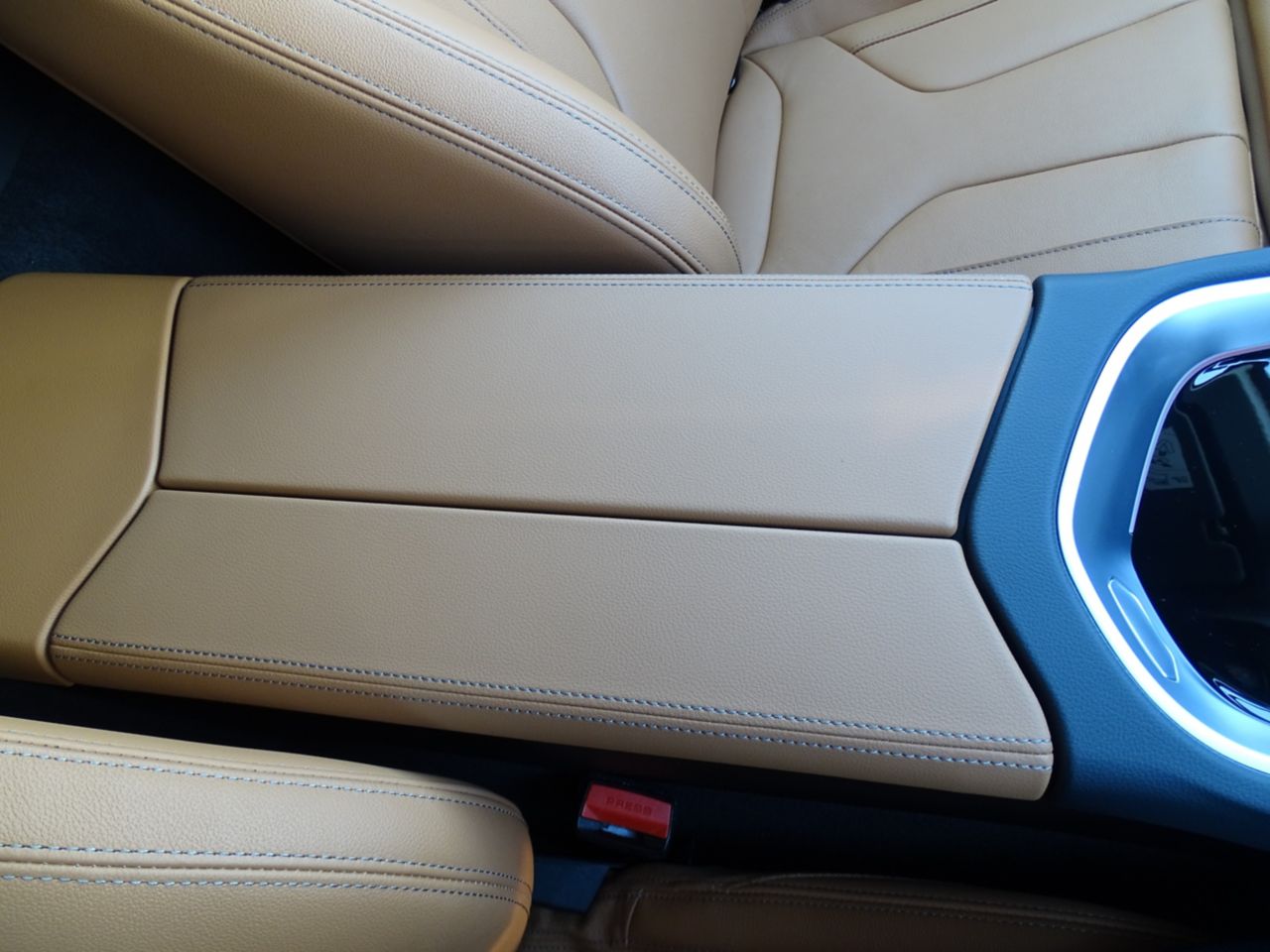 G29 z4 sDrive20i RHD