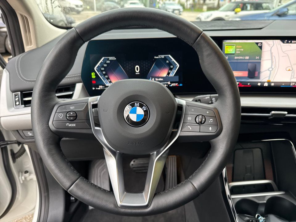 BMW 218