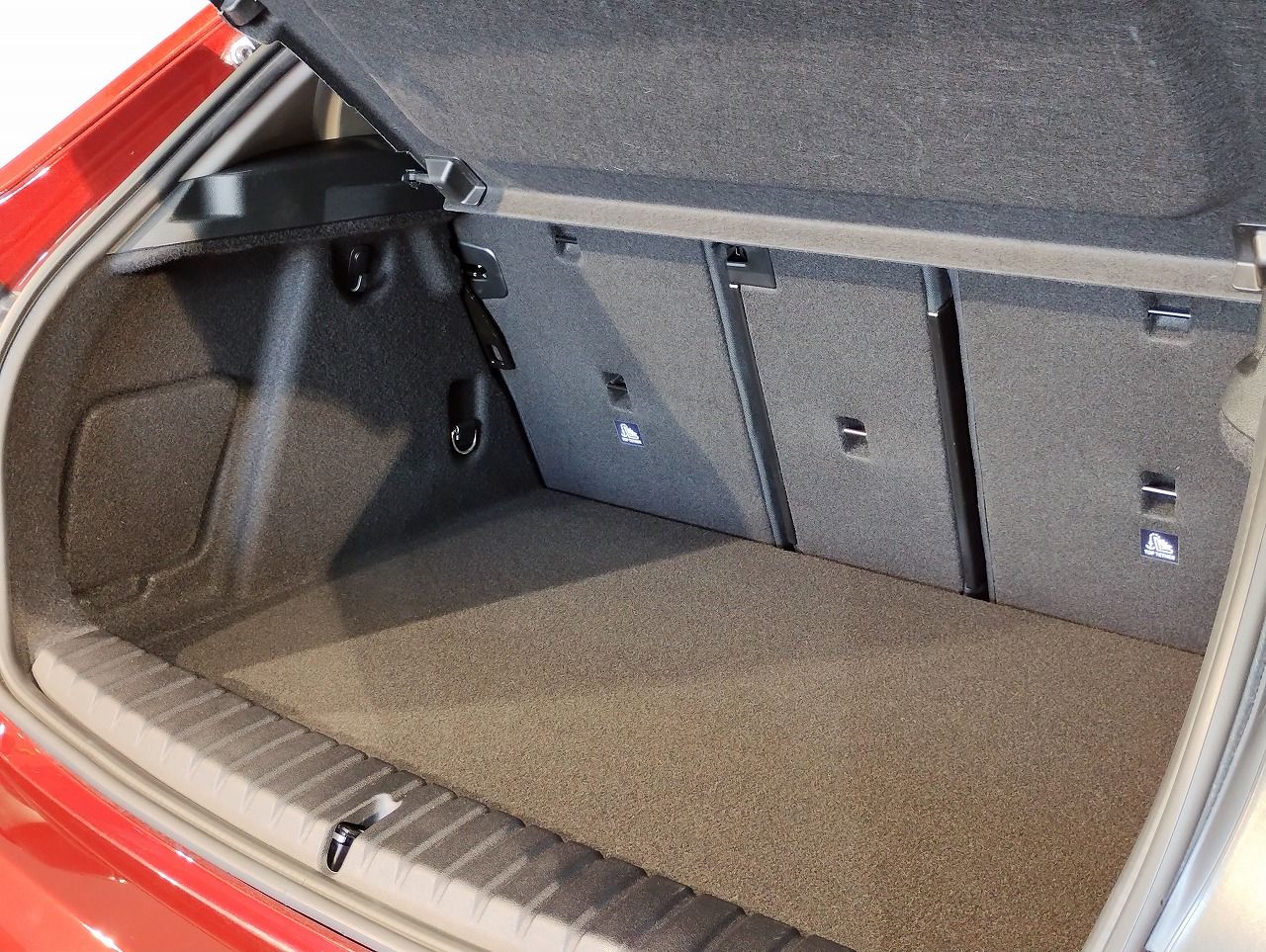 F40 118d Sports Hatch 5-door B47 2.0d