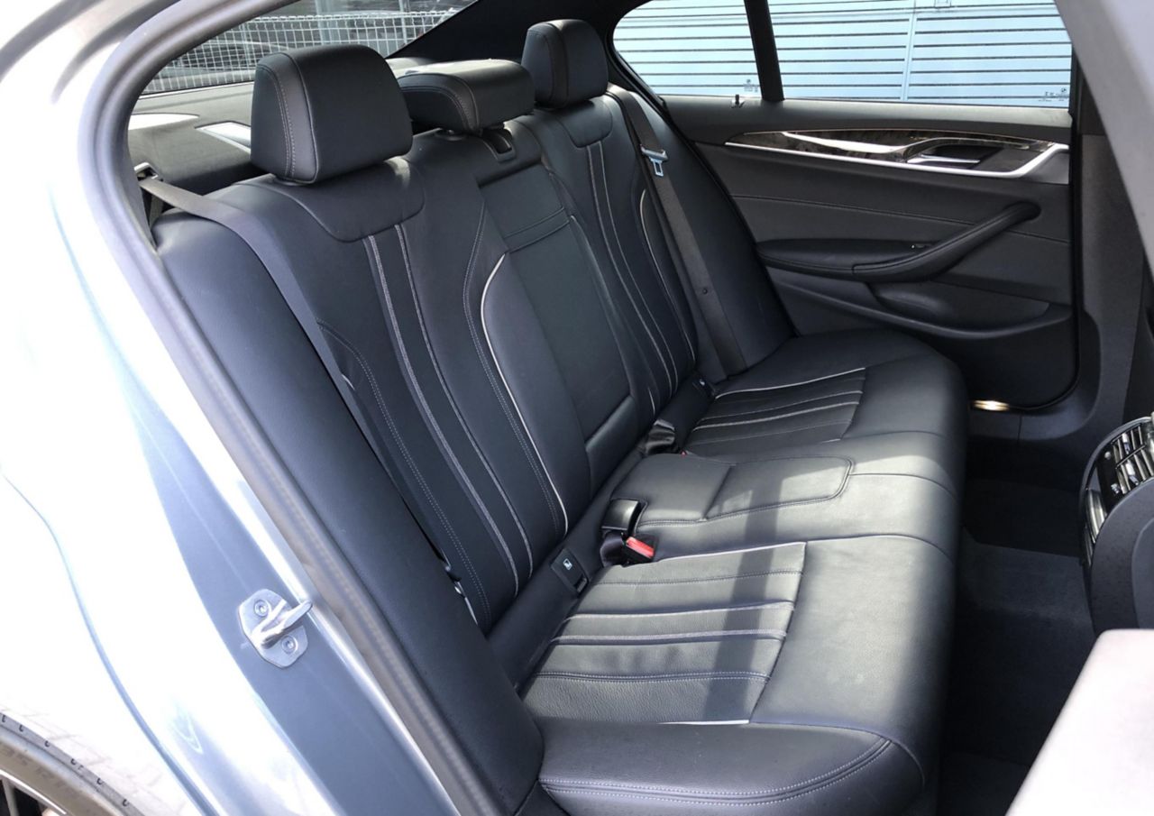 520d xDrive Sedan RHD