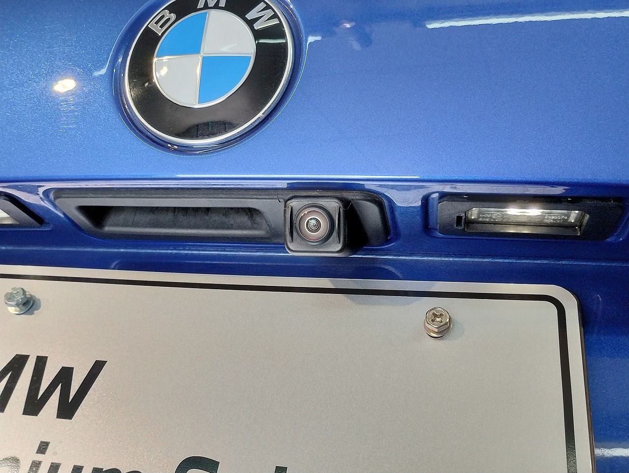 G21 320i RHD