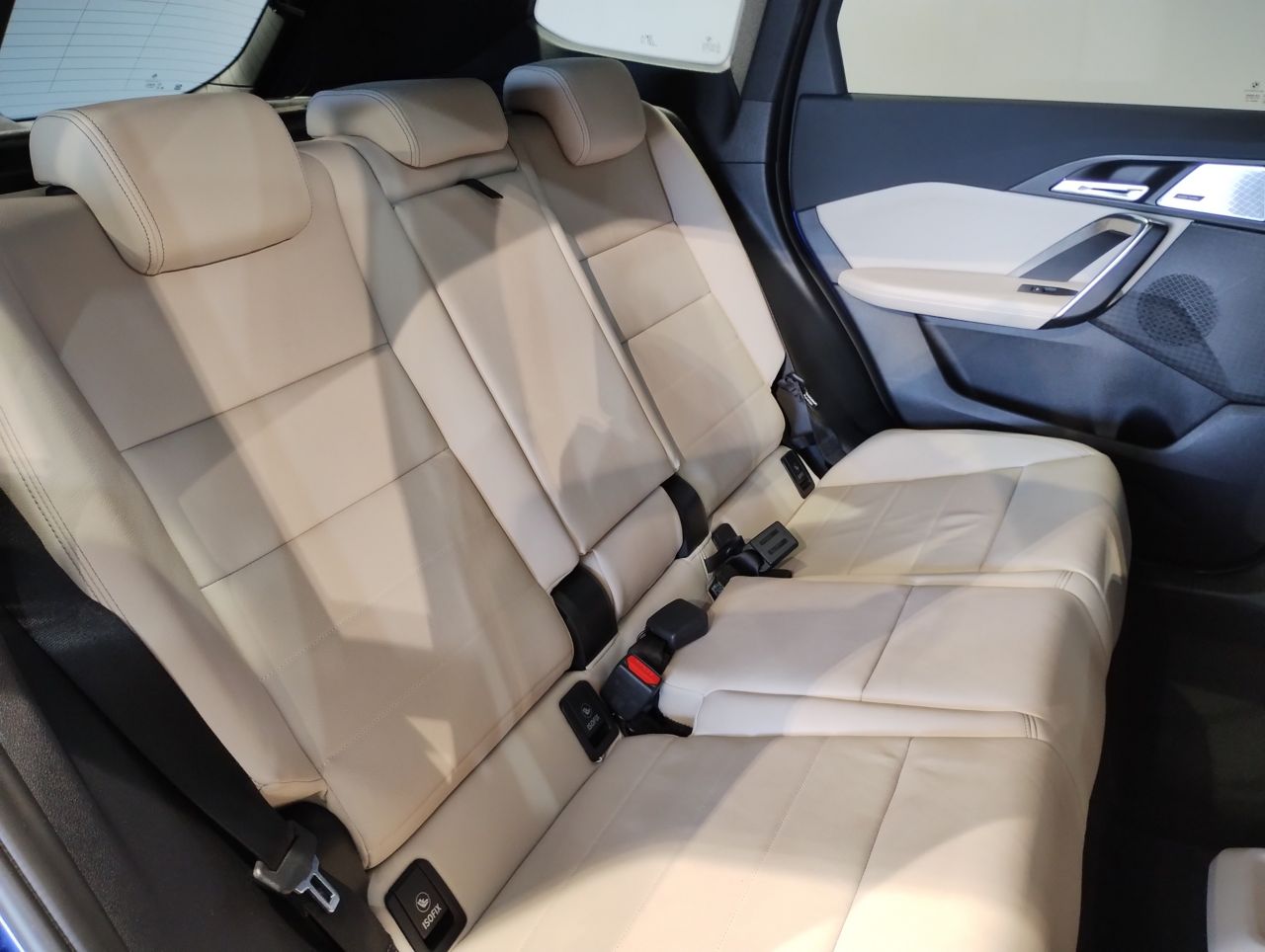 U11 iX1 xDrive30