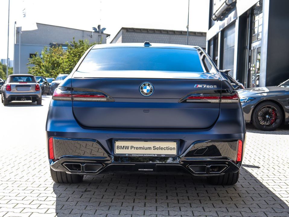 BMW 760
