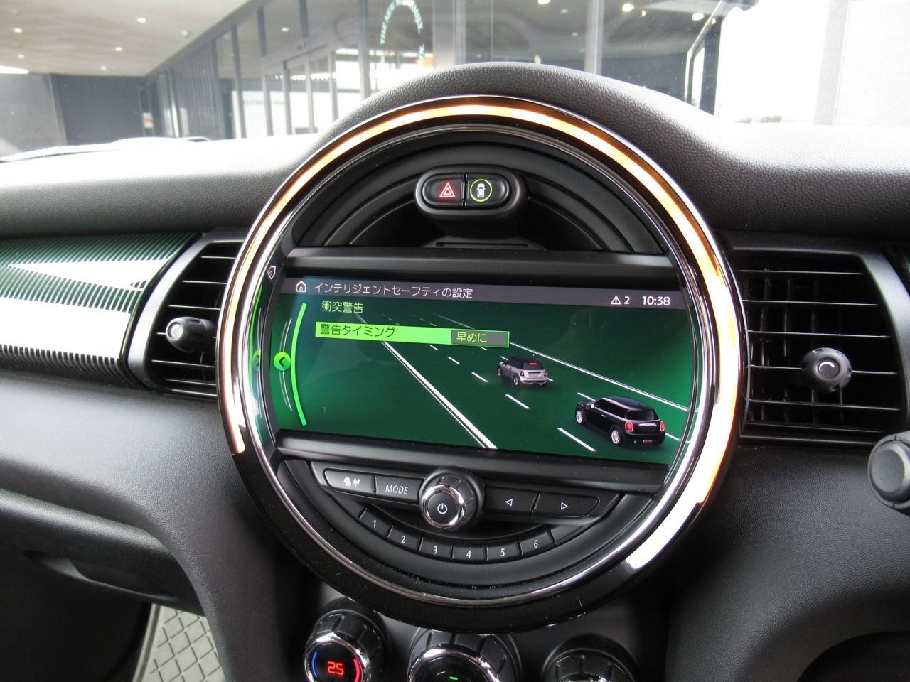 F56 COOPER D (AT)