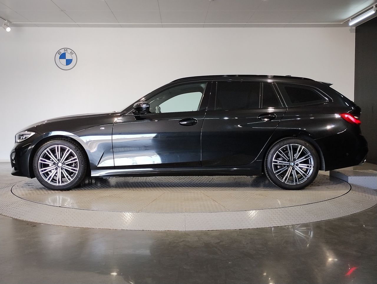 G21 320d xDrive Touring RHD