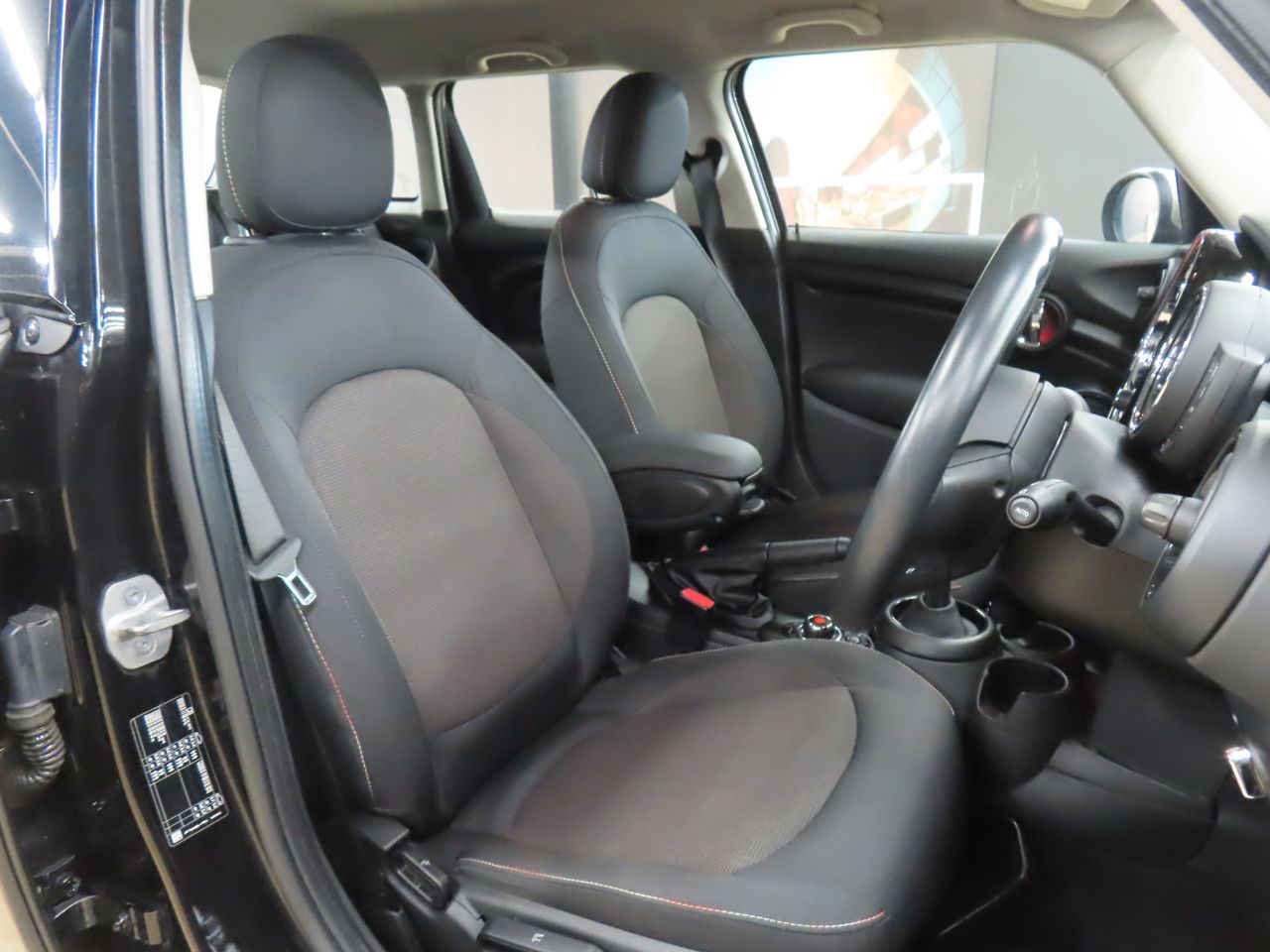 F55 MINI Cooper 5-Door Hatch LCI