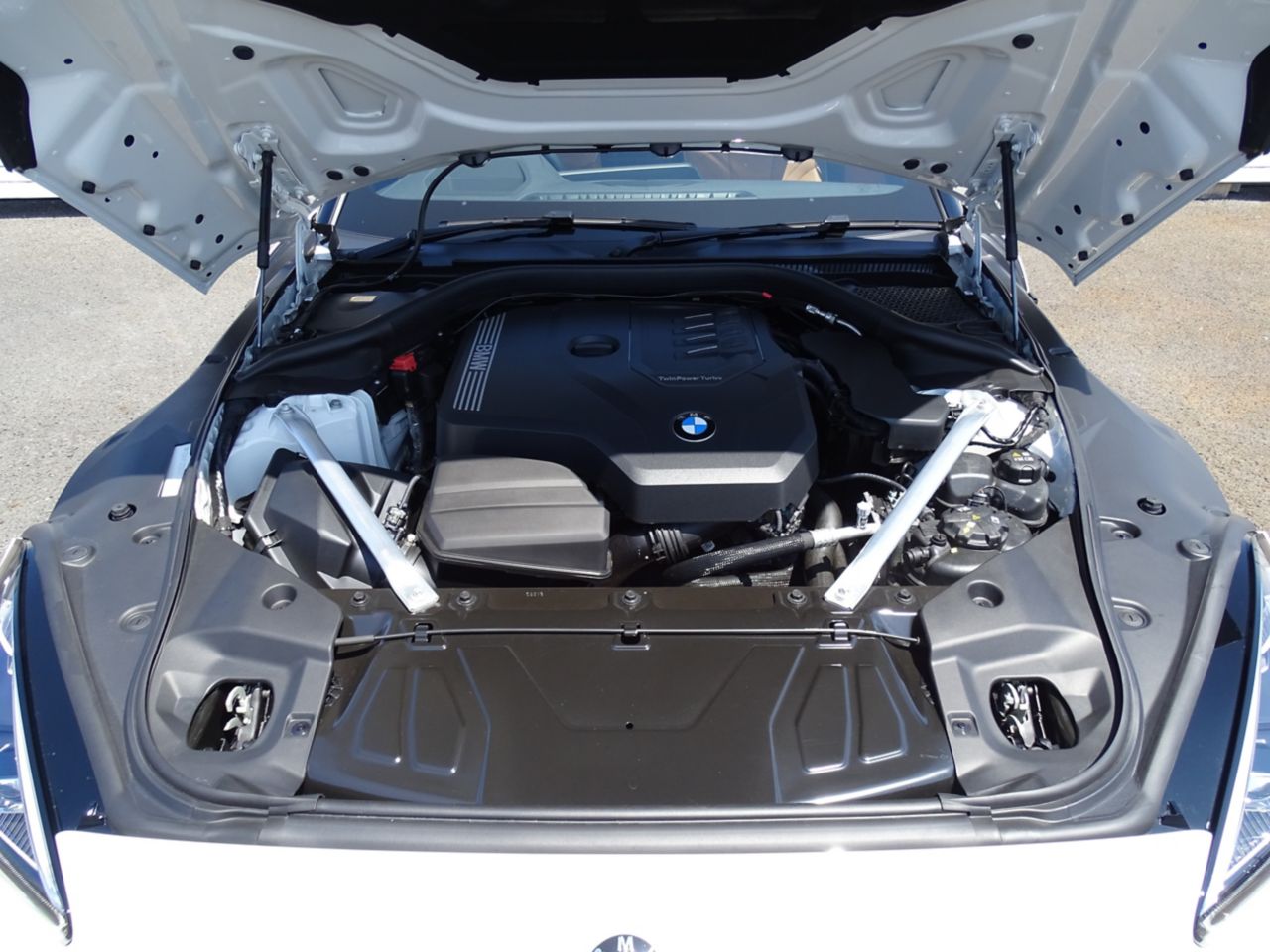 G29 z4 sDrive20i RHD