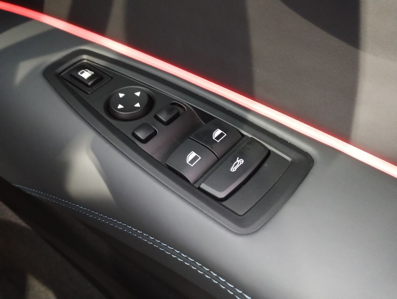 I12 i8 Coupe LCI B38 1.5i