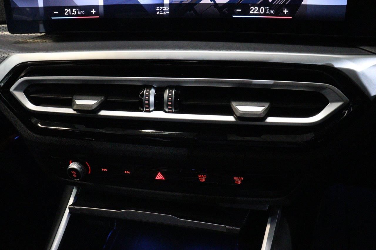 320d xDrive Berline RHD