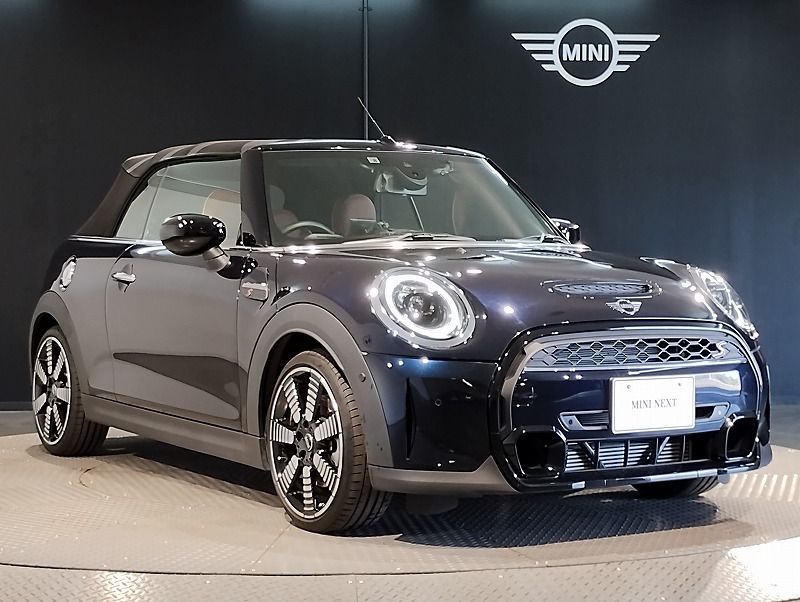 MINI Cooper S Convertible RHD