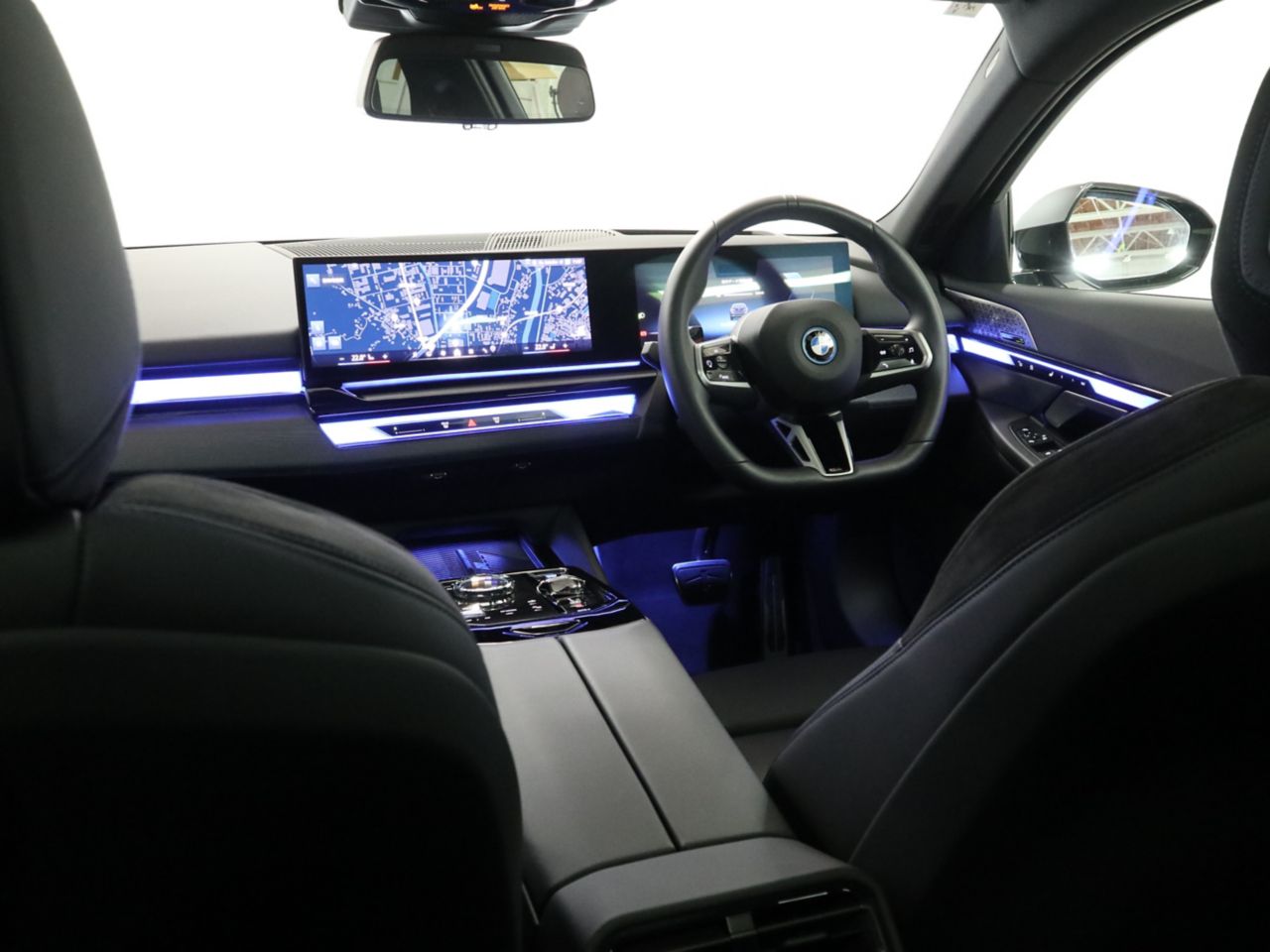 BMW i5 eDrive40 M Sport RHD