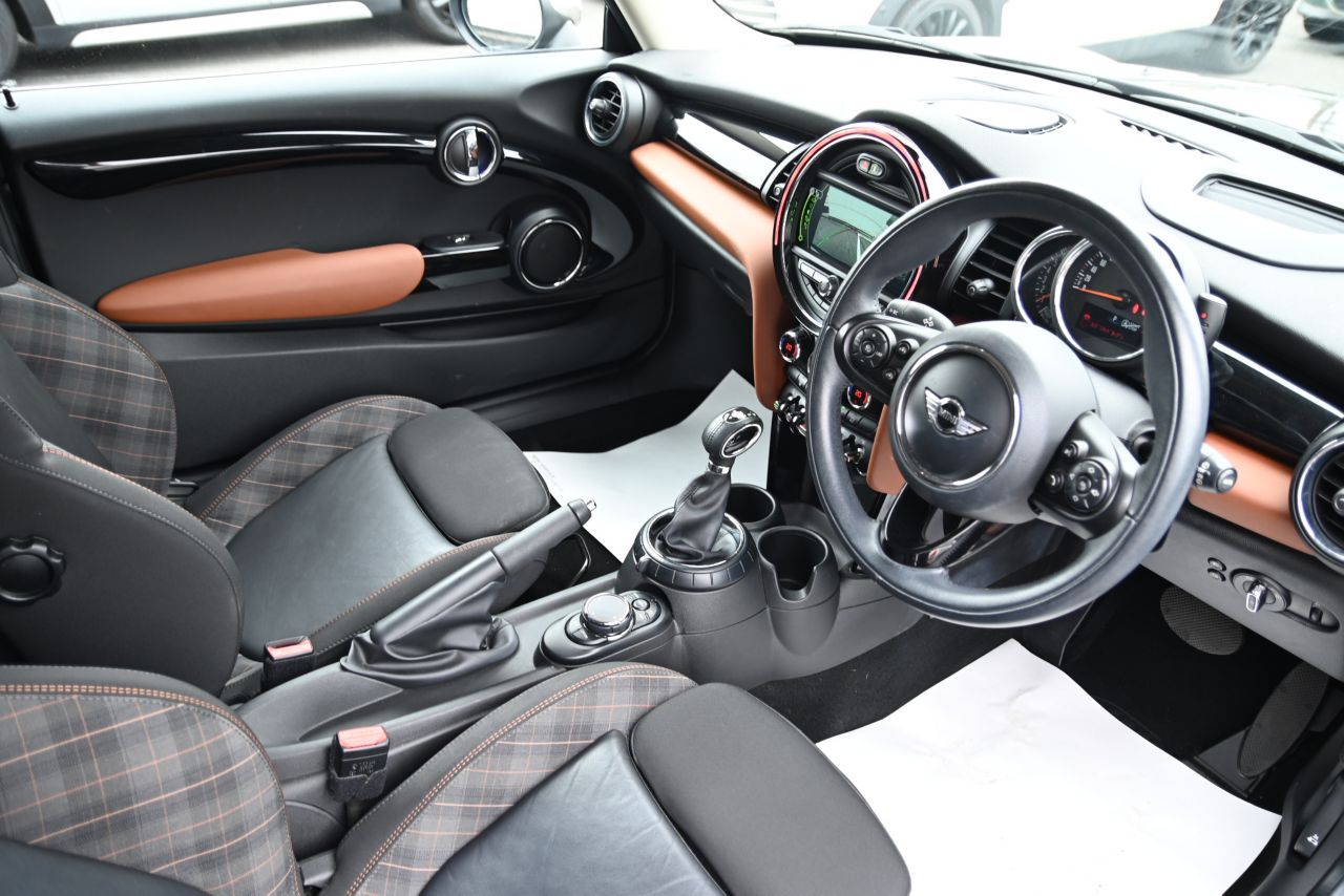 F56 MINI COOPER