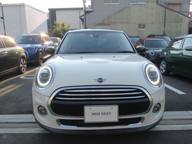 F55 MINI Cooper 5-Door Hatch LCI