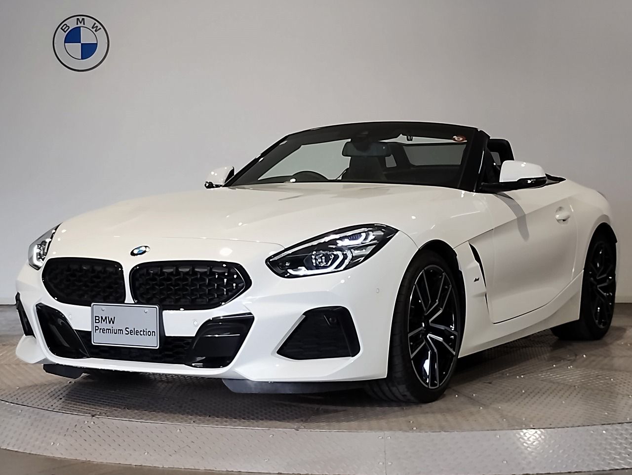 G29 z4 sDrive20i RHD
