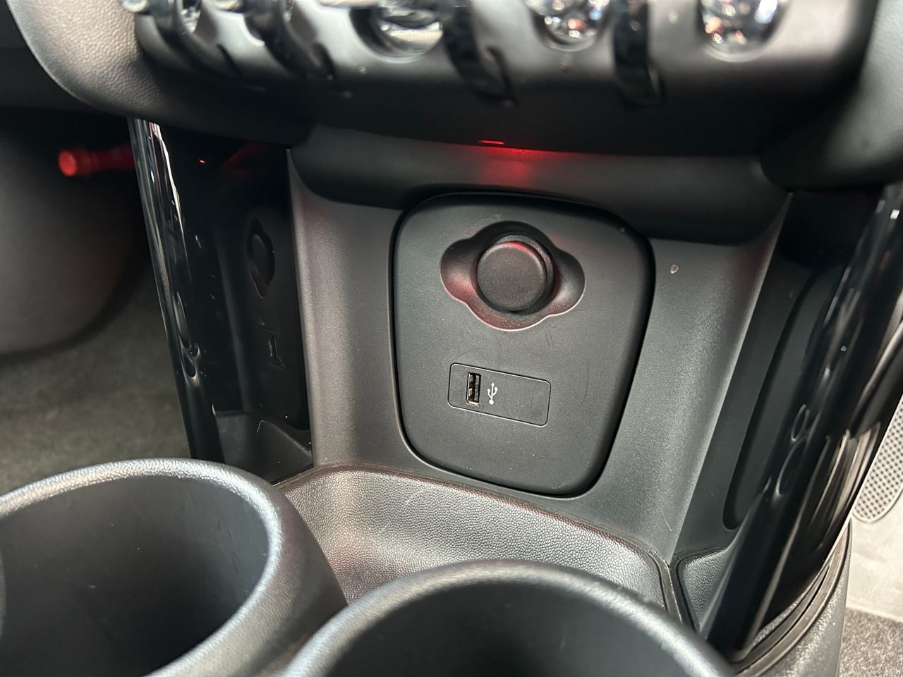 F56 COOPER S D(AT)