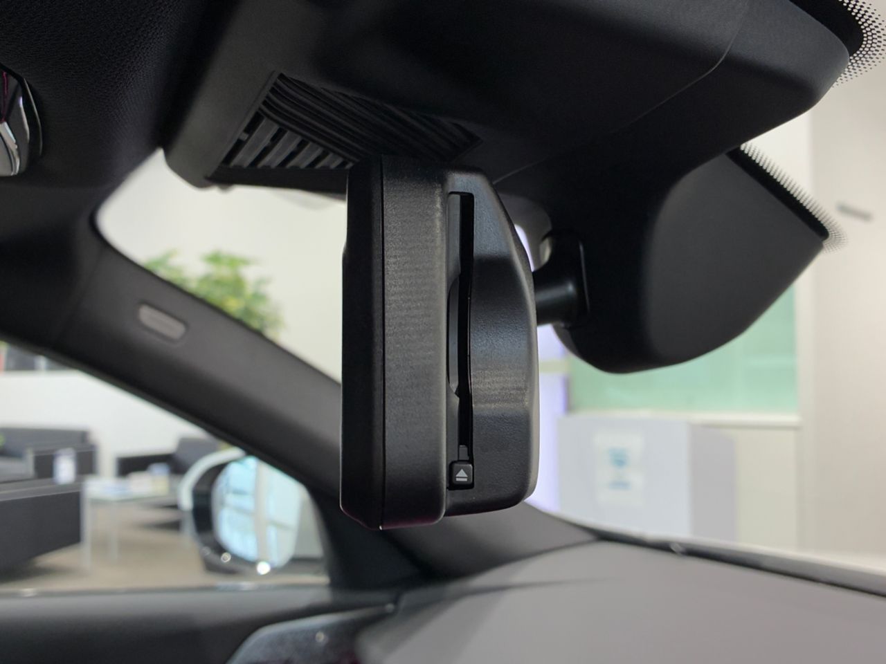 BMW i5 eDrive40 M Sport RHD
