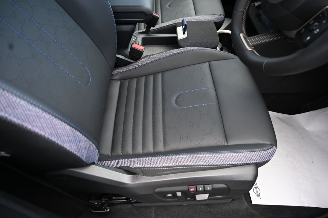 U25 MINI Countryman E