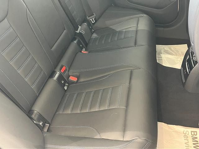 G26 i4 M50 RHD