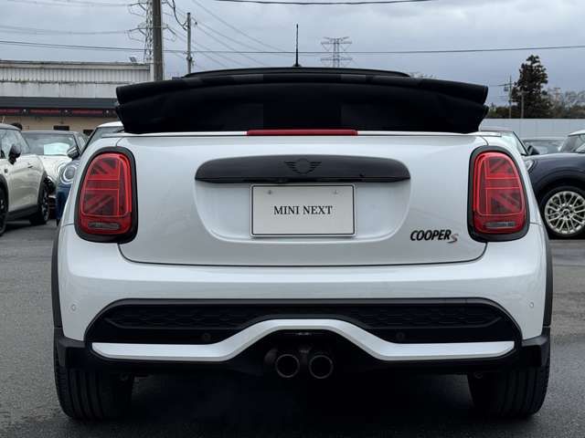 MINI Cooper S Convertible RHD