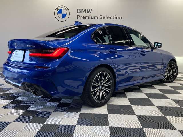 G20 320d xDrive RHD Saloon