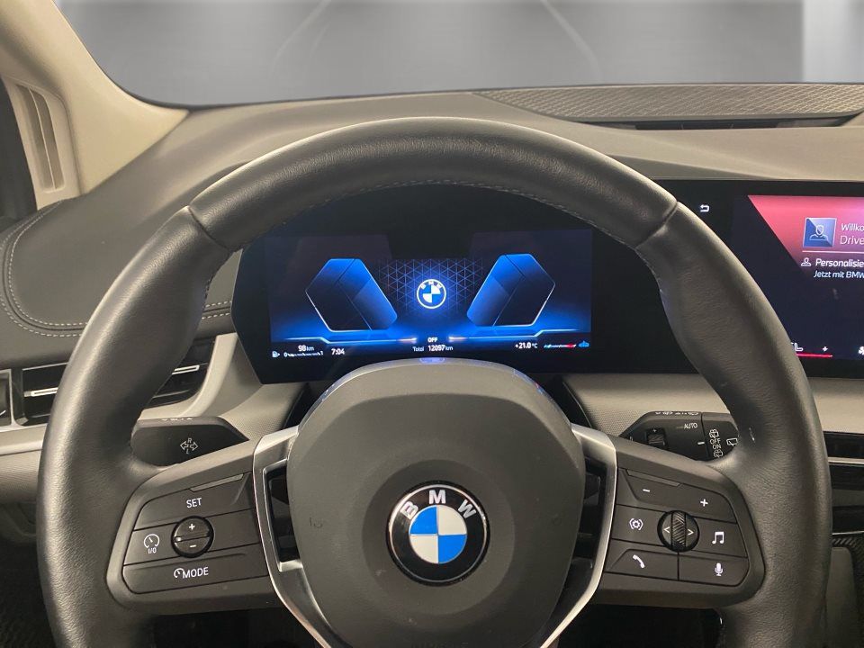 BMW 216