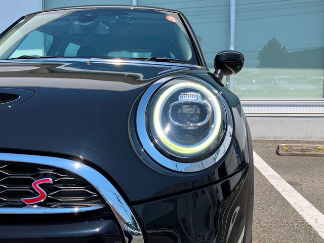 F55 COOPER S D(AT)