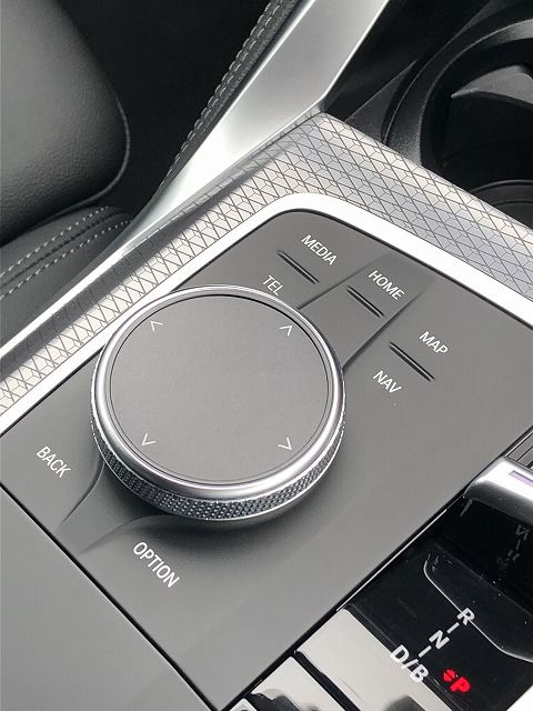 G26 i4 eDrive40 RHD