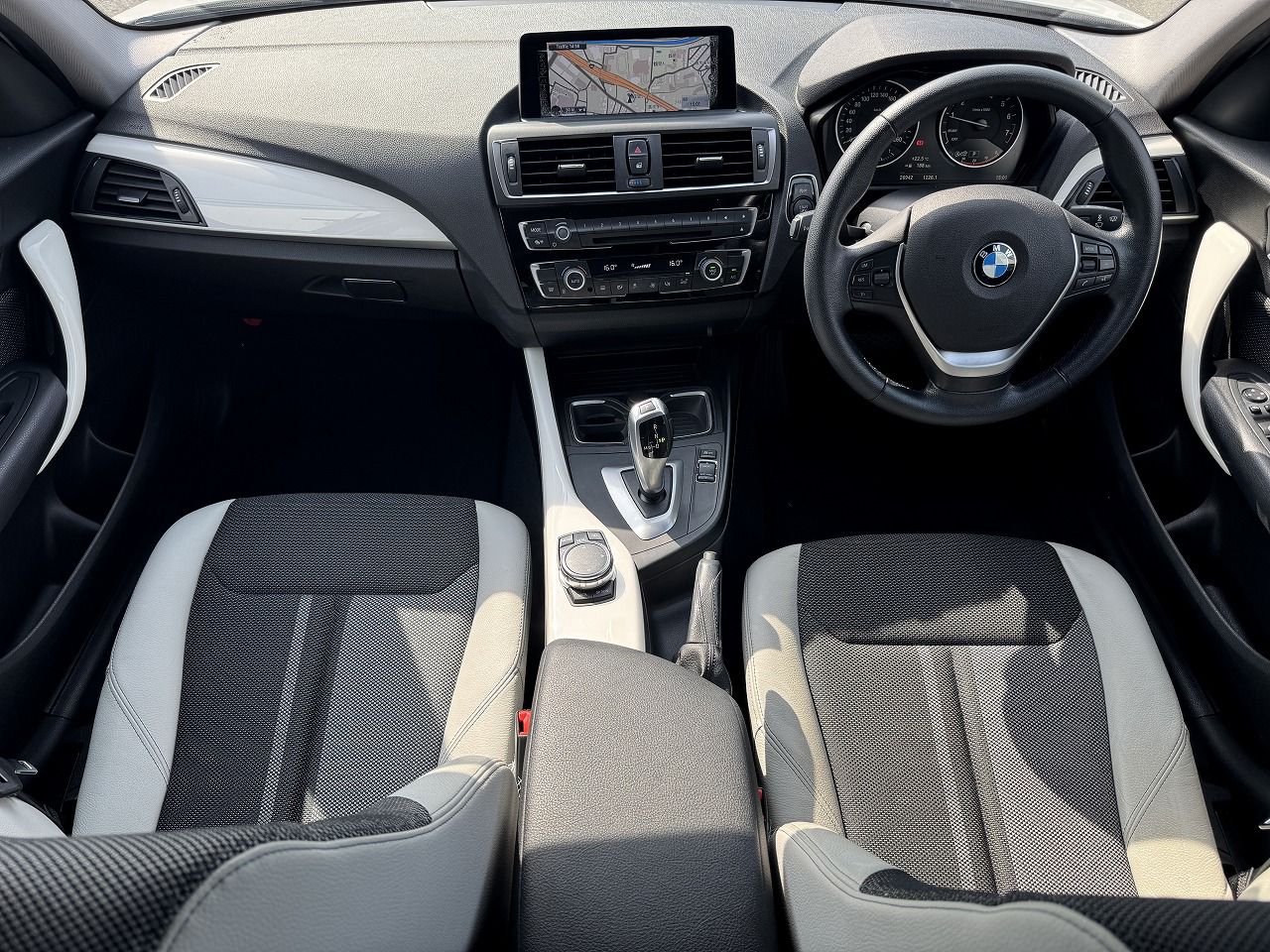118 5DOOR RHD