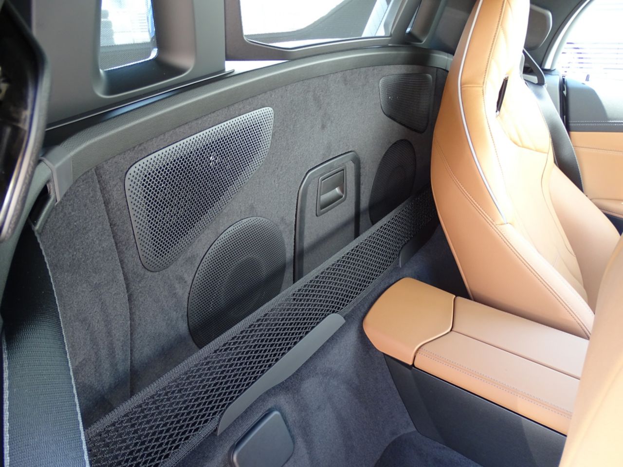 G29 z4 sDrive20i RHD
