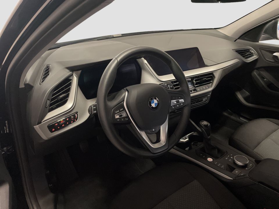 BMW 118