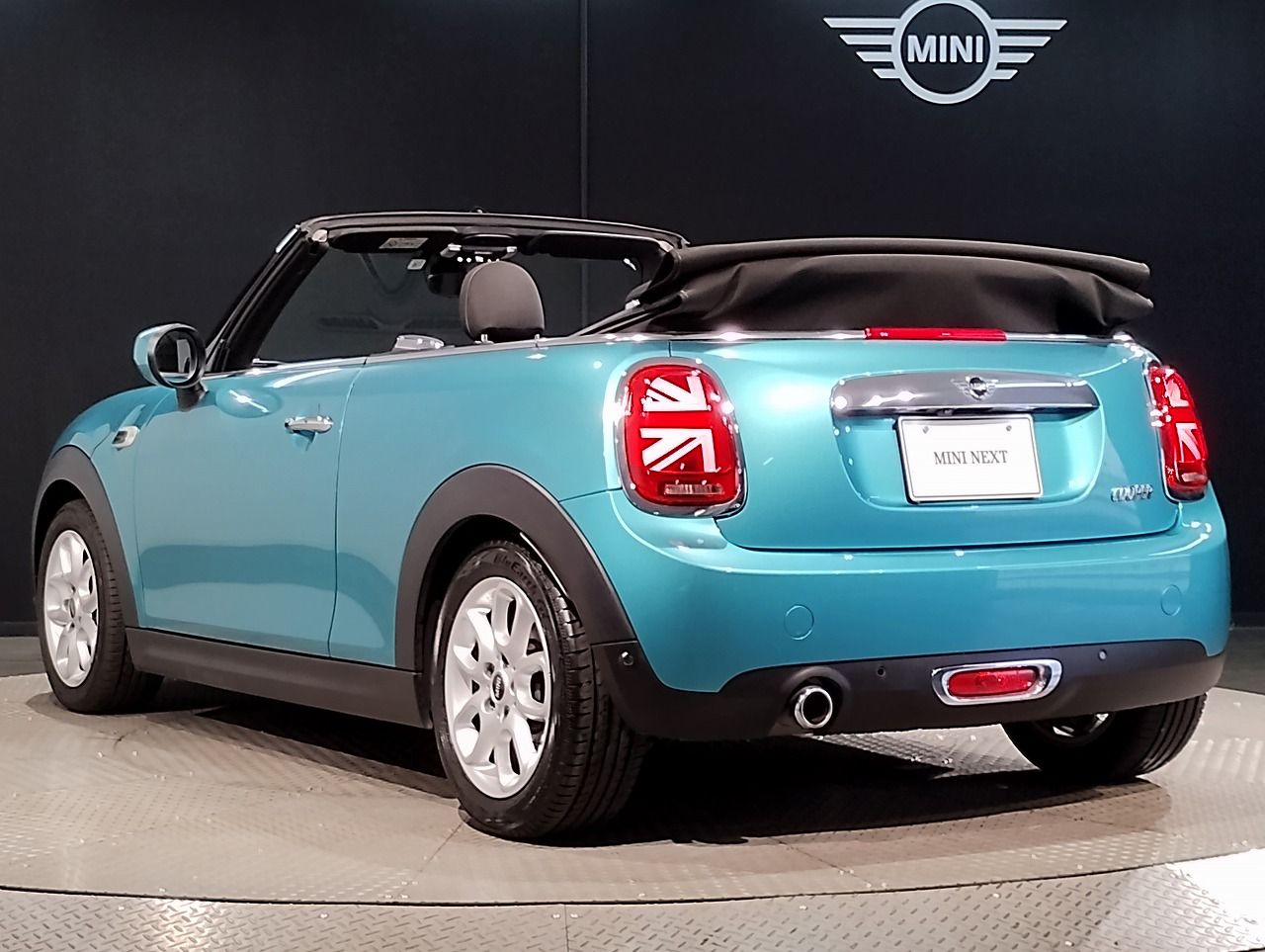 F57 MINI Cooper Convertible LCI