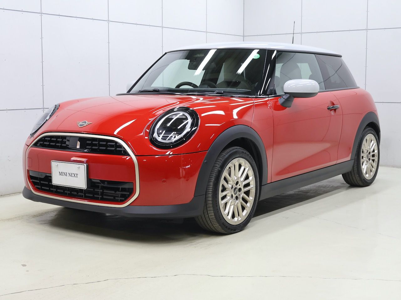 F66 MINI Cooper C 3Dr