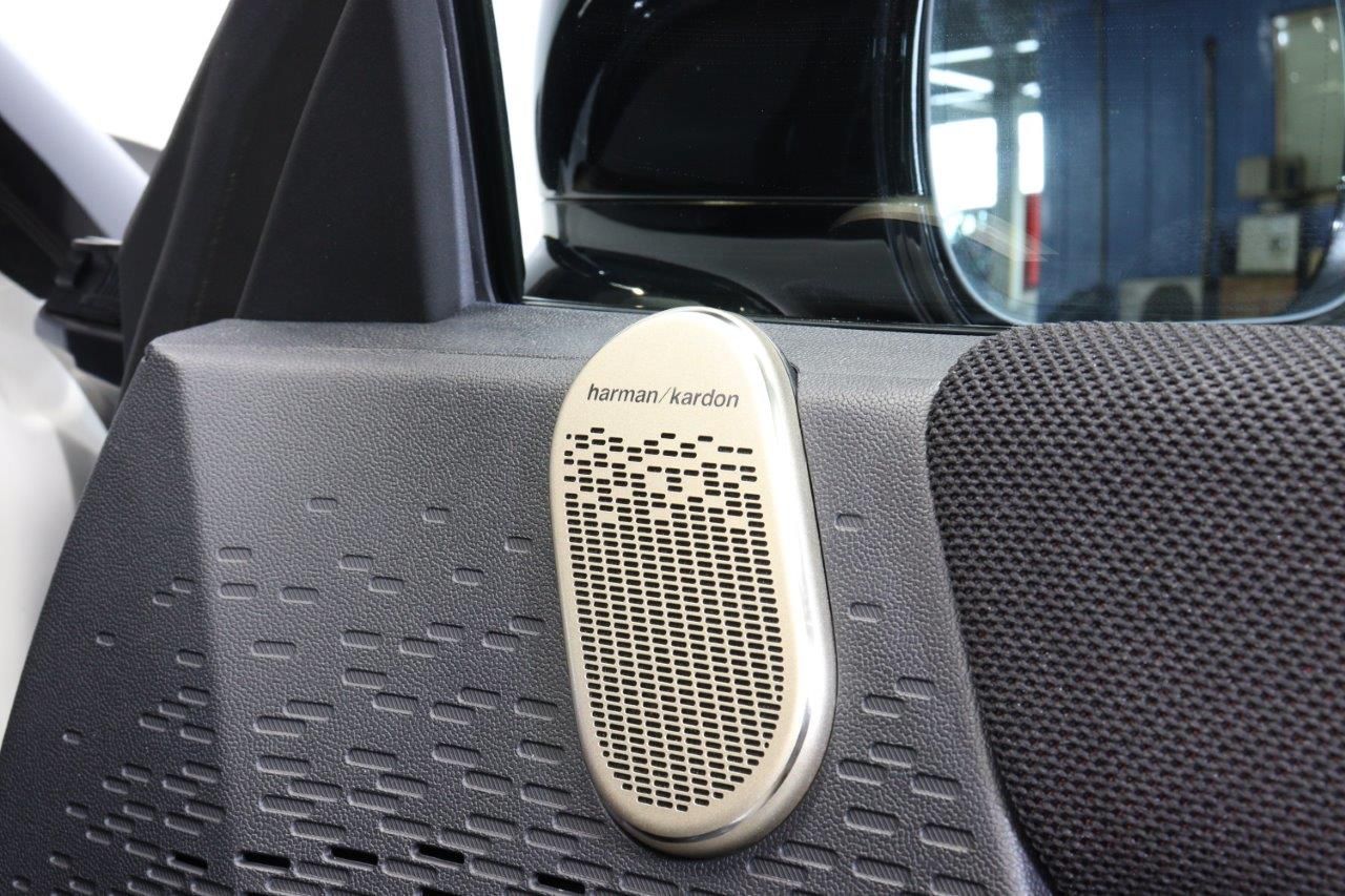 J01 MINI John Cooper Works Electric