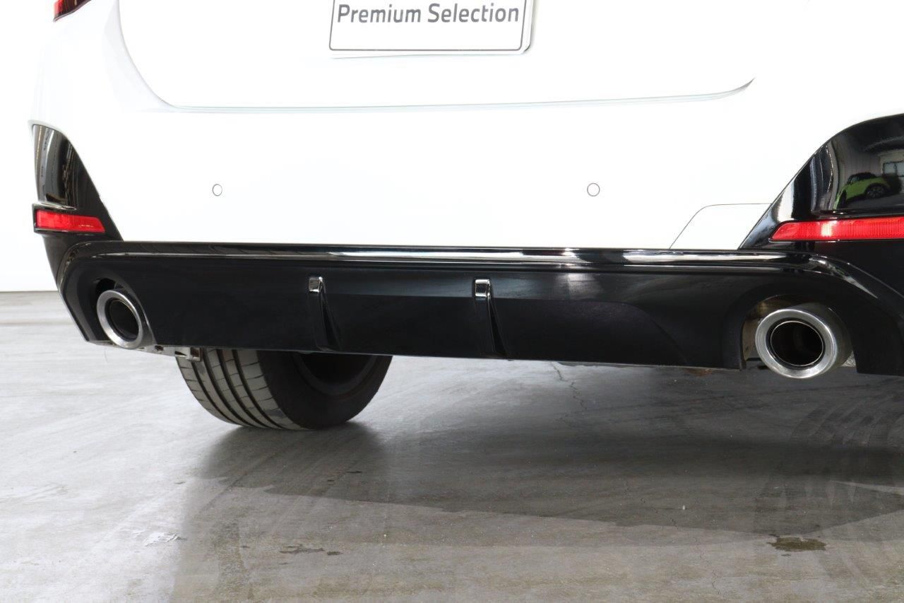 G** ***i G*** C**** ***