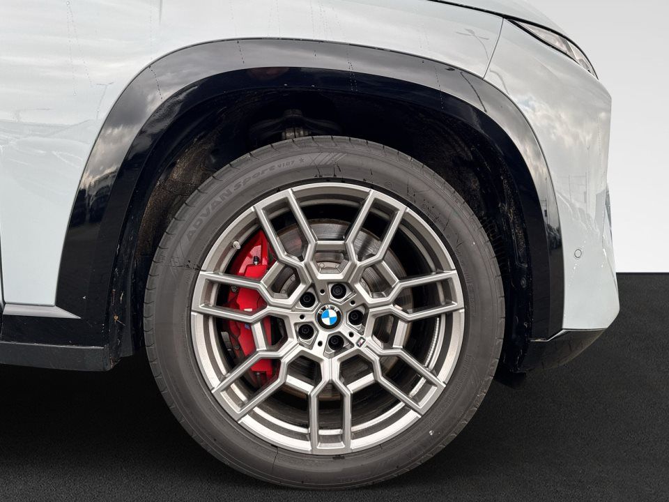 BMW XM