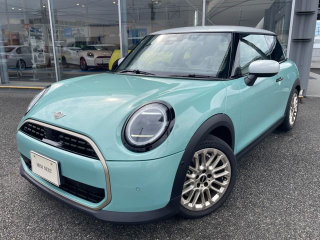 THE NEW MINI COOPER (3 DOOR) C