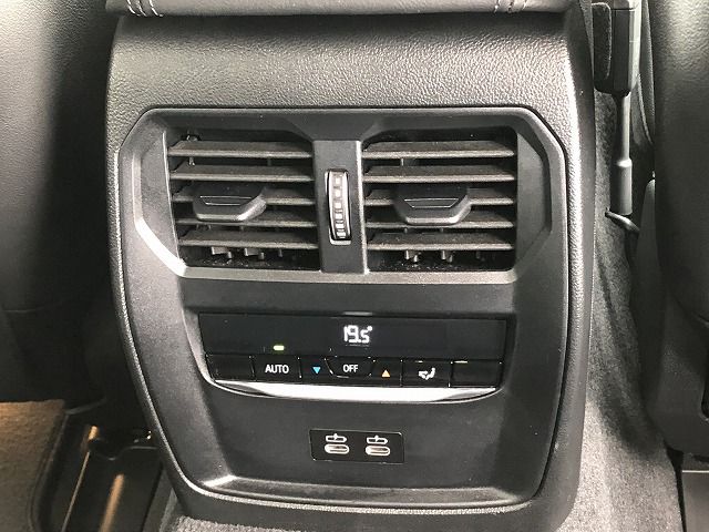 G26 i4 eDrive40 RHD