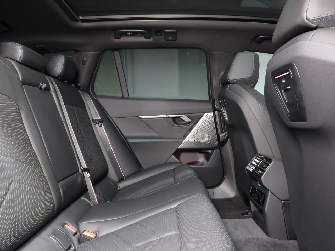 BMW i5 M60 xDrive ******* RHD