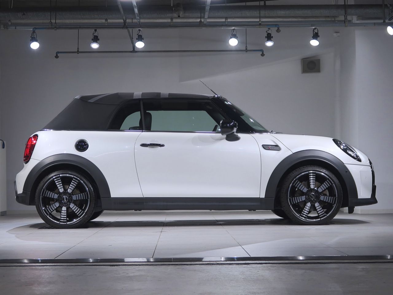 MINI Cooper S Convertible RHD
