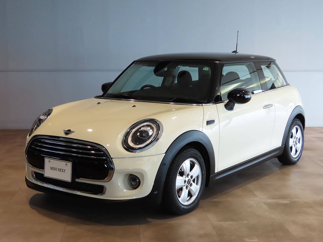MINI COOPER 3 DOOR.