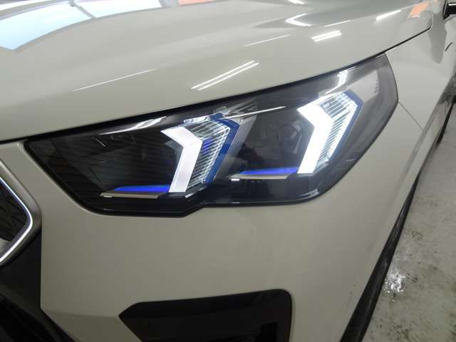 iX2 xDrive30 MSP