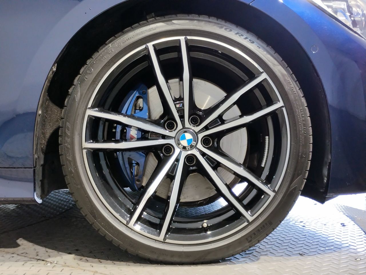 G21 330i Touring RHD