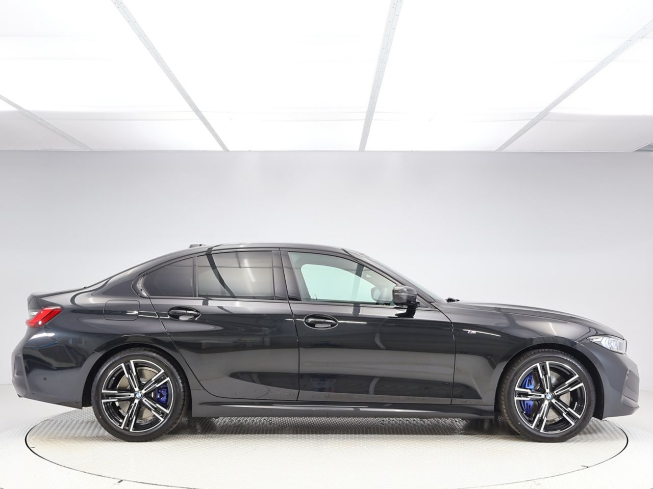 G20 320i Saloon LCI RHD MX