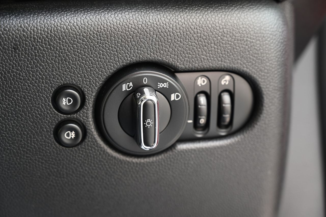 F56 MINI Cooper 3-Door Hatch LCI